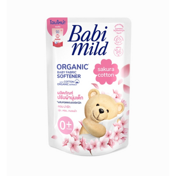 Ultra Mild White Sakura Baby Liquid Fabric Softener 570ml Refill
